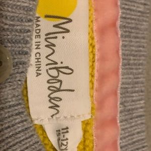 Cardigan adorable never worn sweater